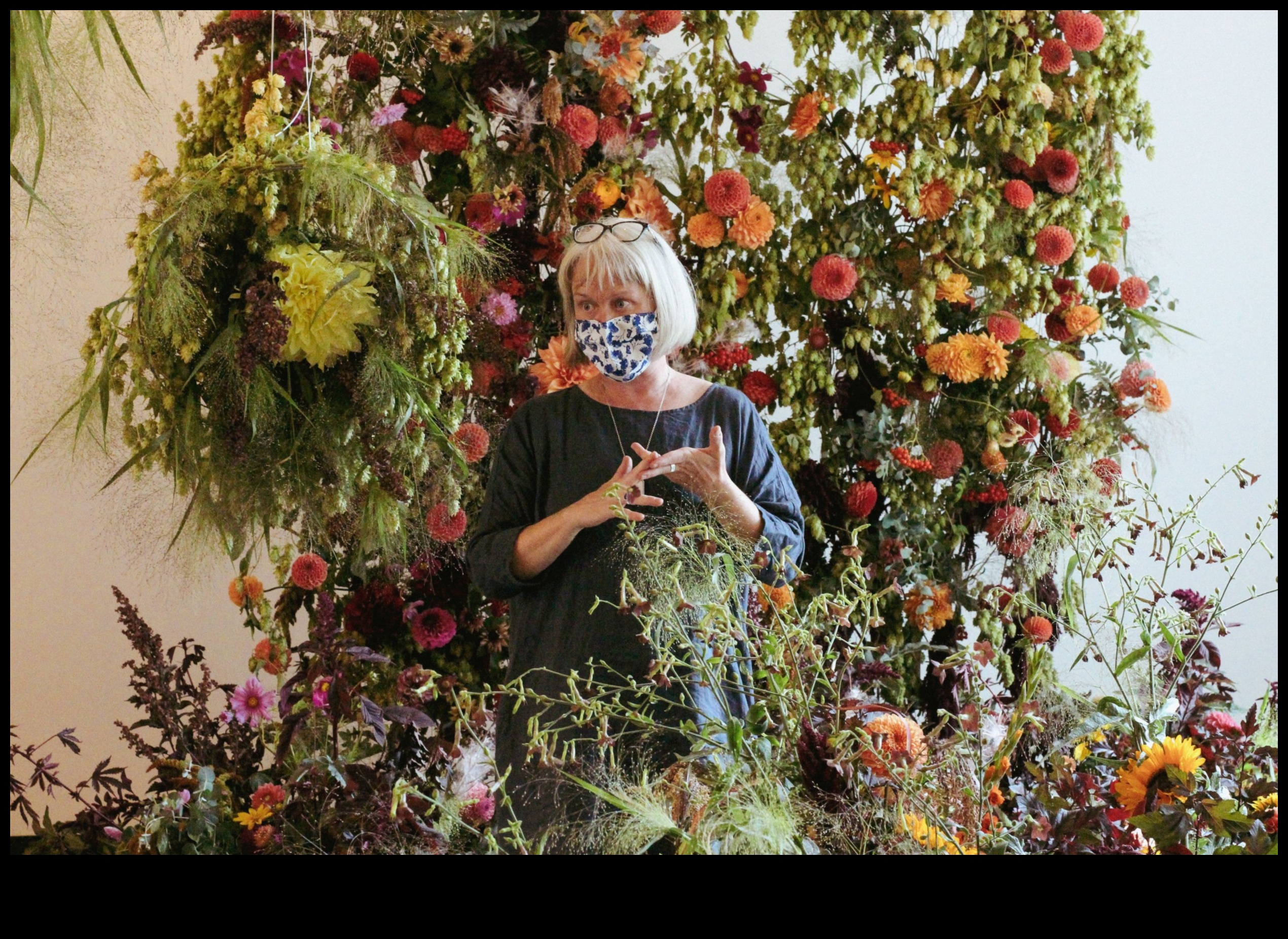 Floral Artistry: Crafting Beauty through Garden Workshops