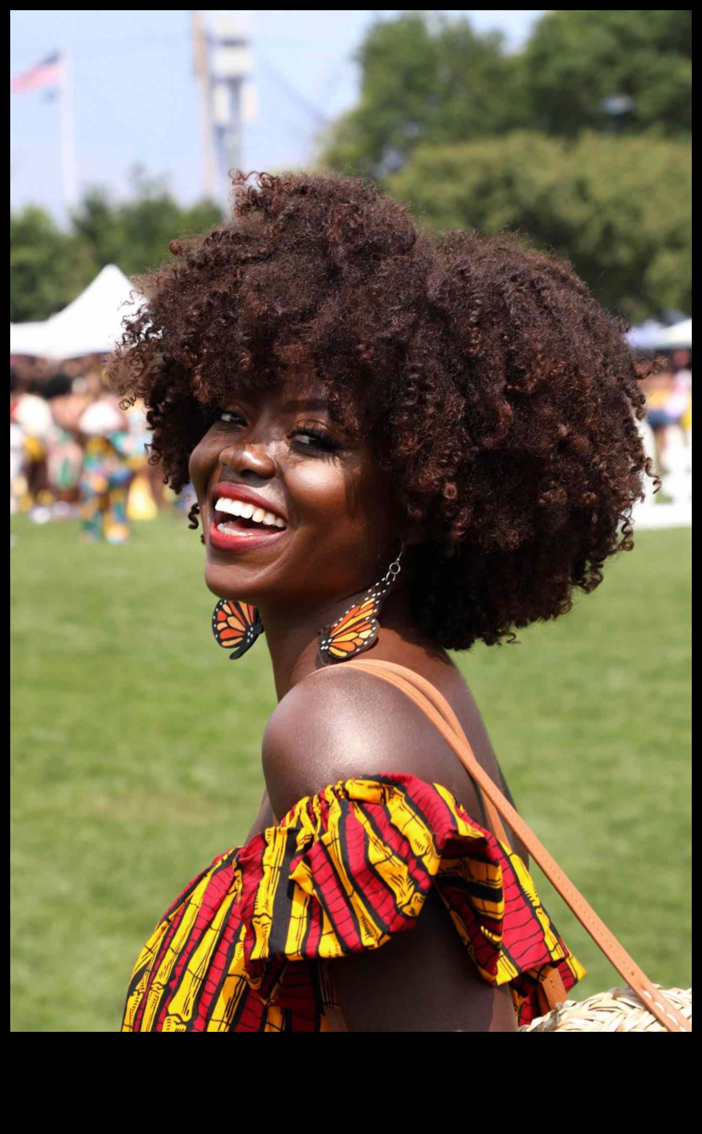 Curl Carnival Συνέχεια: Γιορτάζοντας τη διαφορετικότητα των σγουρά χτενίσματα