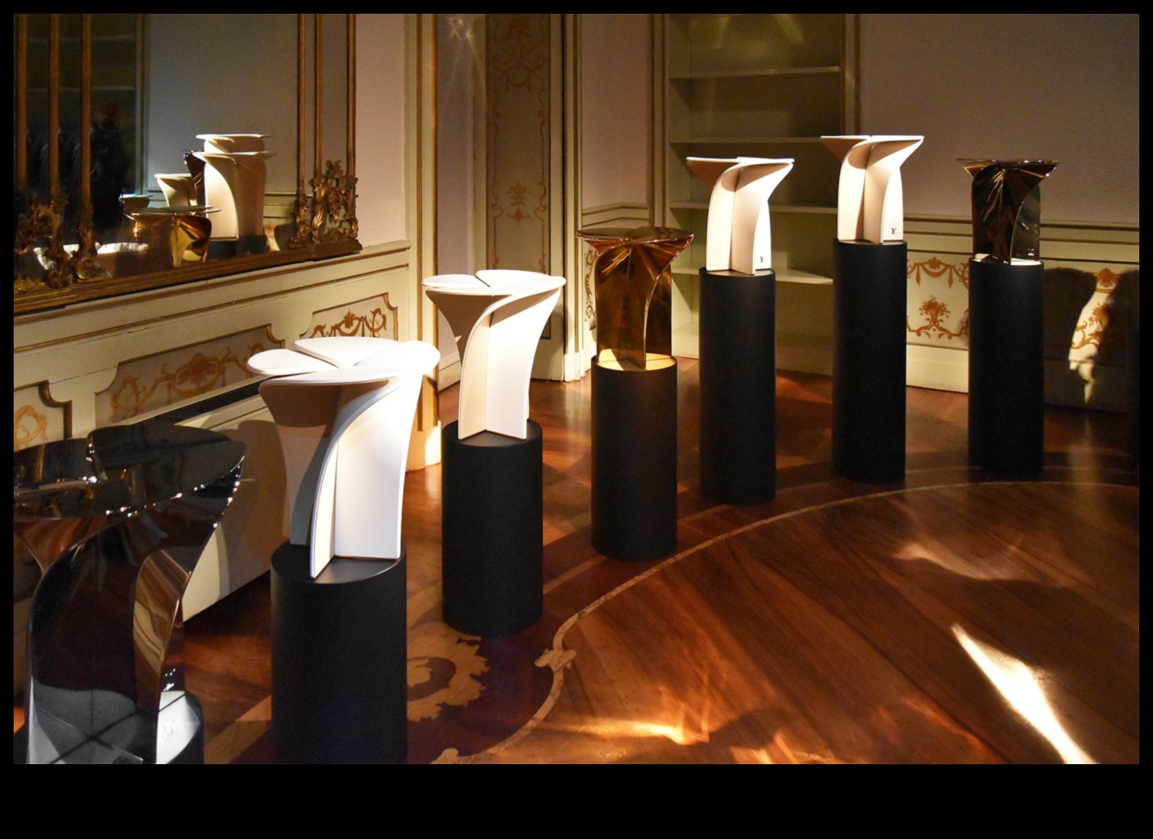 Blossom Seating: Αποκαλύπτοντας τη γοητεία των κομψών επίπλων