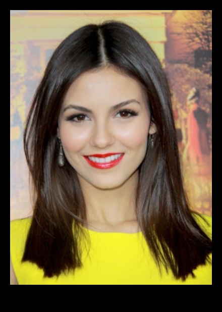 Κομψό και σοφιστικέ: ίσια μελαχρινή χτενίσματα για κομψά Vibes