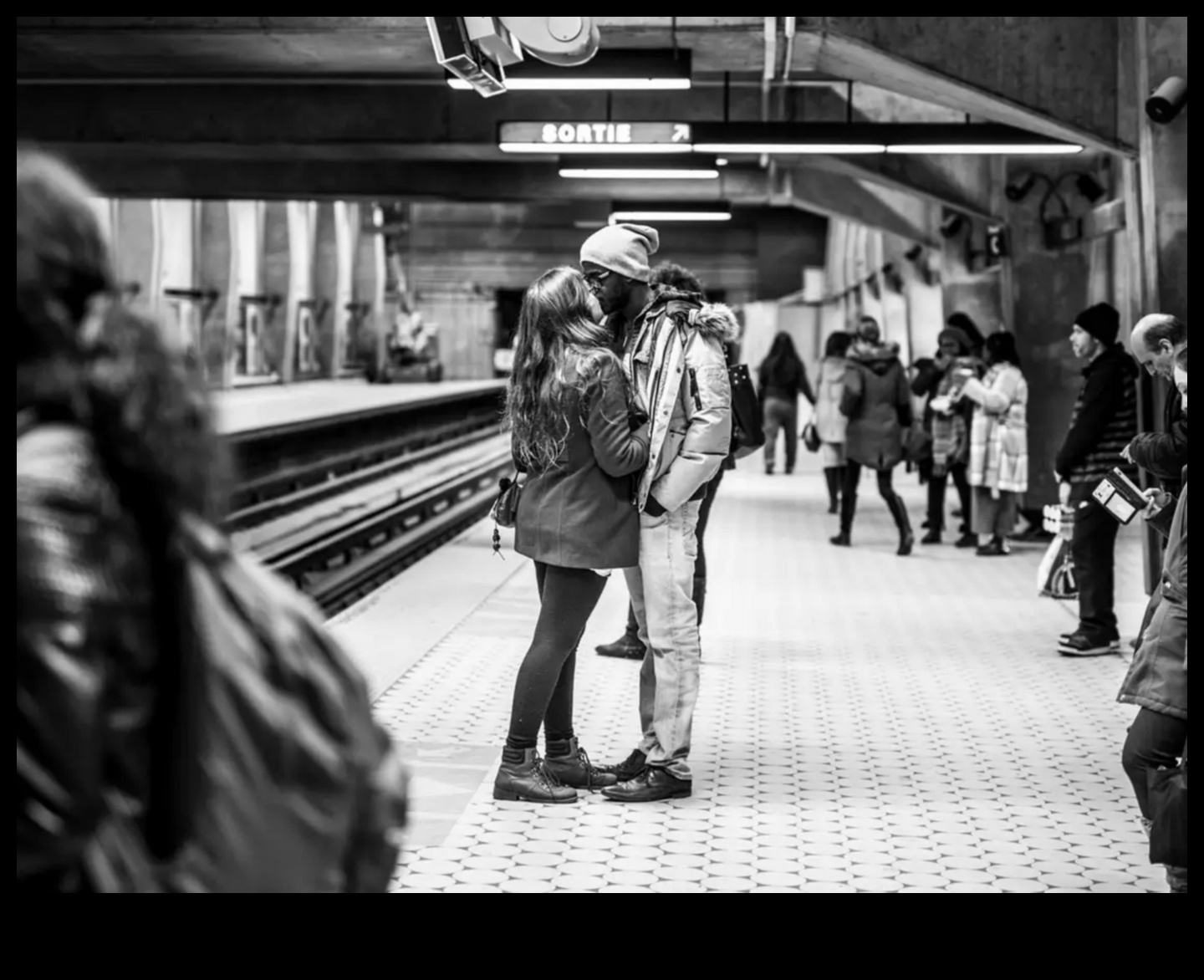 Urban Uplift: Ανεβάζοντας τις καθημερινές σκηνές μέσα από στυλ φωτογραφίας δρόμου