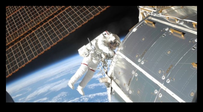 Ελευθερία σε τροχιά: Βιώνοντας την έλλειψη βαρύτητας στο διάστημα