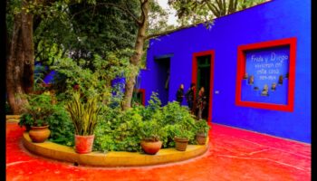 Garden Muse: Σαγηνευτική τέχνη για να εμπνεύσει το υπαίθριο καταφύγιό σας