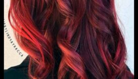 Effortless Chic: Καθημερινά χτενίσματα με κόκκινο και καστανόξανθο χρώμα για καθημερινή κομψότητα
